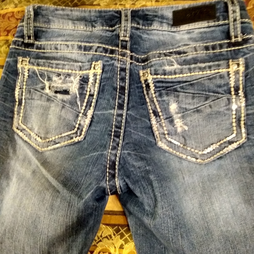 AWESOME JEANS " DAYTRIP" - Picture 3 of 6